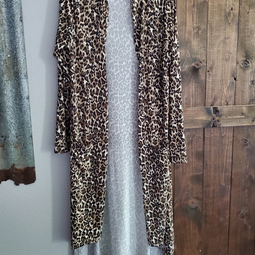 Leopard kimono